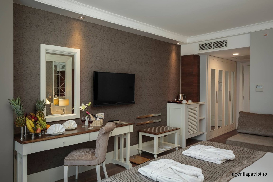 imagini hotel SUNIS EFES ROYAL PALACE OZDERE